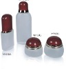 2010 new design glass cosmetic bottle