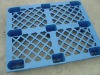 Logistic plastic pallet