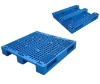 Stable plastic pallet